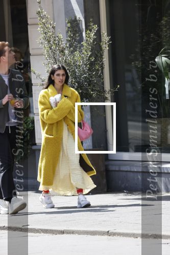 Amsterdam 4 mei 2020
Anna Nooshin en Robbert Rodenburg op de pc hoofstraat