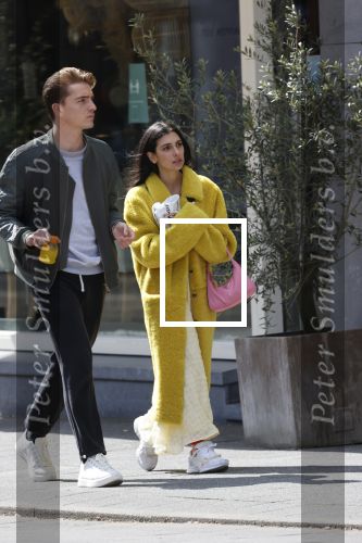 Amsterdam 4 mei 2020
Anna Nooshin en Robbert Rodenburg op de pc hoofstraat