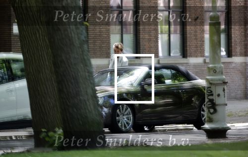 Amsterdam 14 mei 2020
Astrid Joosten arriveert bij haar huis .