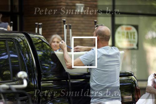 Amsterdam 17 mei 2020
Partner Astrid Joosten helpt met verhuizen
