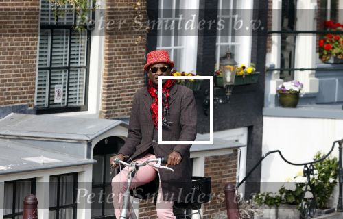 Amsterdam 30 april 2020
Baba ( Orange babies) op de fiets in Amsterdam.