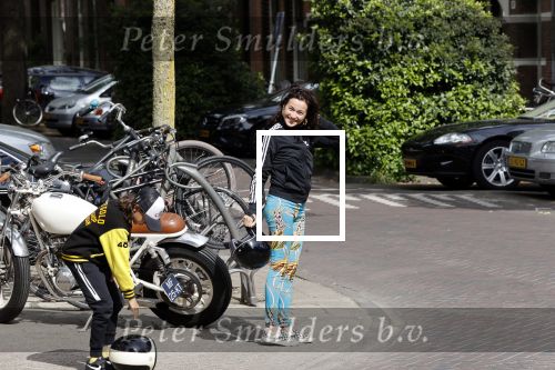 Amsterdam 18 mei 2020
Birgit Schuurman met zoontje op de motor. Ze gaan samen met haar vriend een ijsje eten
