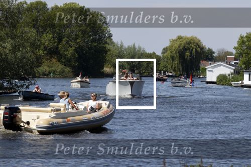 Nederhorst den Berg en Muiden 21 mei 2020
Heel veel boten varen op de vecht.