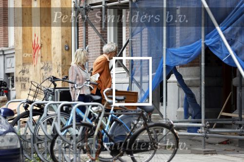 Amsterdam 8 juni 2020
Boudewijn Poelman met zijn  vrouw In Amsterdam zuid.