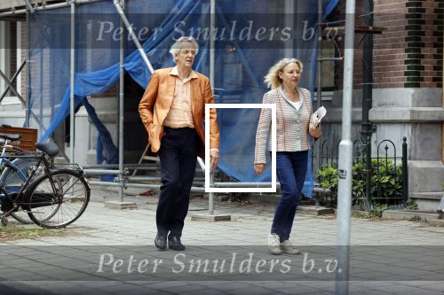 Amsterdam 8 juni 2020
Boudewijn Poelman met zijn  vrouw In Amsterdam zuid.