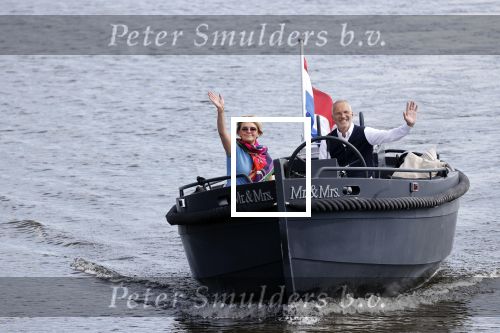 25 Mei 2020 Caroline Tensen met haar man in de sloep