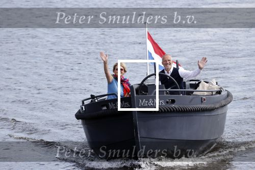 25 Mei 2020 Caroline Tensen met haar man in de sloep