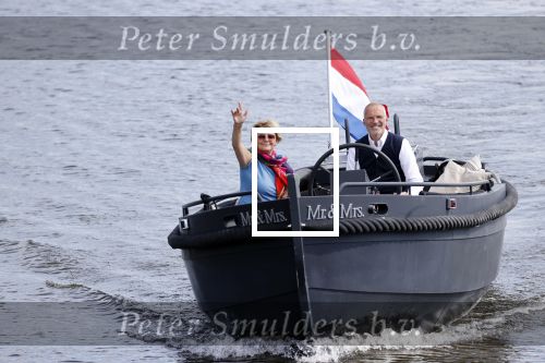 25 Mei 2020 Caroline Tensen met haar man in de sloep