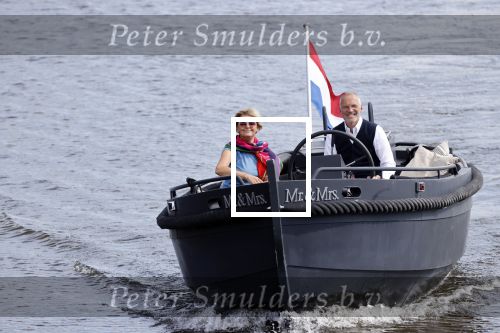 25 Mei 2020 Caroline Tensen met haar man in de sloep