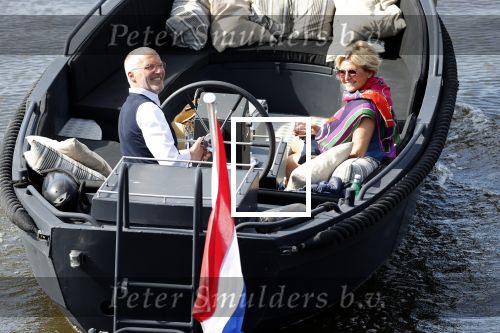 25 Mei 2020 Caroline Tensen met haar man in de sloep