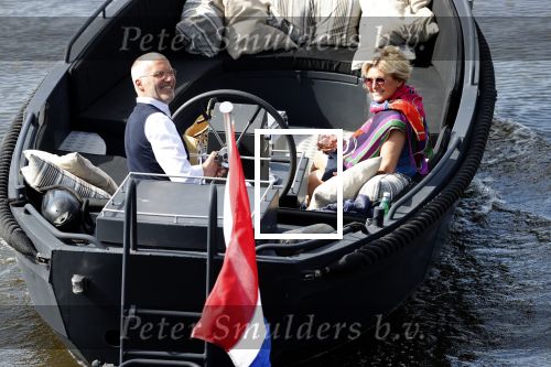 25 Mei 2020 Caroline Tensen met haar man in de sloep