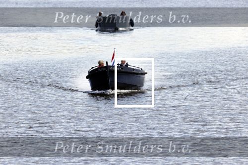 Amsterdam 25 mei 2020
Caroline Tensen met haar man ErnstJan Smids op hun boor Mr&Mrs op de amstel