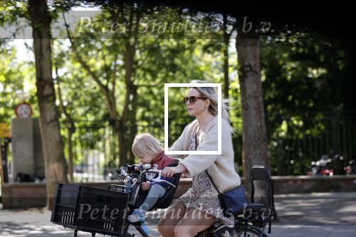 Amsterdam 27 mei 2020
Chantal Janzen met haar zoontje op de fiets