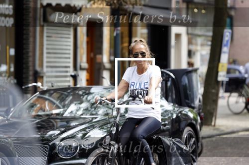 Amsterdam 26 mei 2020
Danielle Engels op de fiets