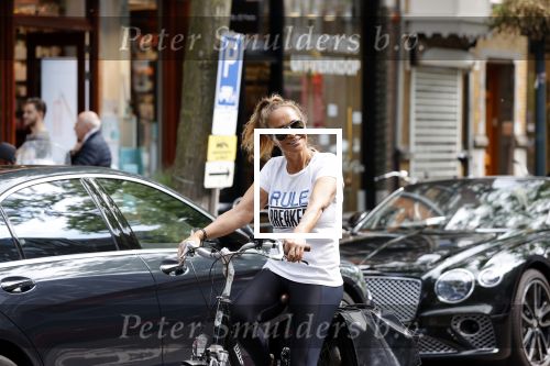 Amsterdam 26 mei 2020
Danielle Engels op de fiets
