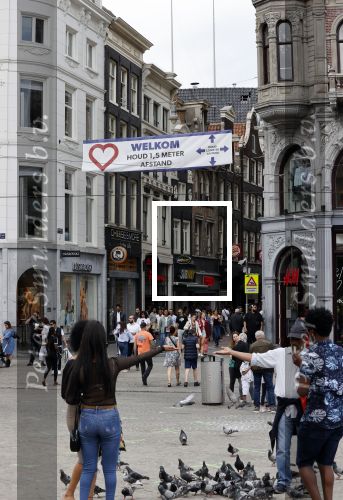 Amsterdam 1 juni 2020
Demonstratie op de dam tegen politiegeweld tegen donkere mensen naar aanleiding van de dood van George Floyd door poltieman in USA