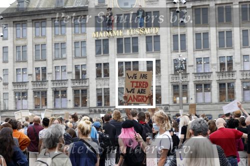 Amsterdam 1 juni 2020
Demonstratie op de dam tegen politiegeweld tegen donkere mensen naar aanleiding van de dood van George Floyd door poltieman in USA