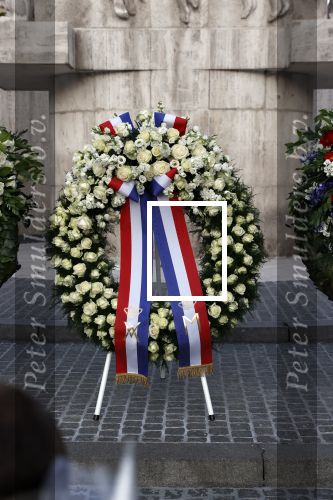 Amsterdam 4 mei 2020
Dodenherdenking op de dam zonder publiek vanwege Corona . Koning Willem Alexander Koningin Maxima Femke Halsema Gerdi Verbeet en Marc Rutte zijn aanwezig . Er ston veel politie aan de zijkanten en op de daken .