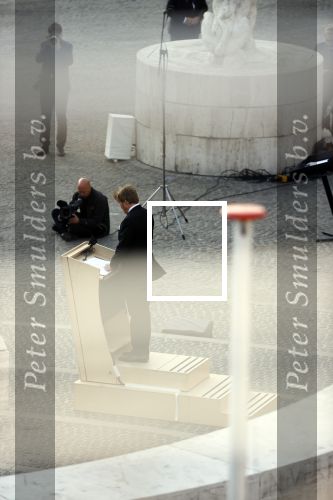 Amsterdam 4 mei 2020
Dodenherdenking op de dam zonder publiek vanwege Corona . Koning Willem Alexander Koningin Maxima Femke Halsema Gerdi Verbeet en Marc Rutte zijn aanwezig . Er ston veel politie aan de zijkanten en op de daken .