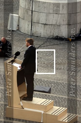 Amsterdam 4 mei 2020
Dodenherdenking op de dam zonder publiek vanwege Corona . Koning Willem Alexander Koningin Maxima Femke Halsema Gerdi Verbeet en Marc Rutte zijn aanwezig . Er ston veel politie aan de zijkanten en op de daken .