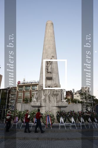 Amsterdam 4 mei 2020
Dodenherdenking op de dam zonder publiek vanwege Corona . Koning Willem Alexander Koningin Maxima Femke Halsema Gerdi Verbeet en Marc Rutte zijn aanwezig . Er ston veel politie aan de zijkanten en op de daken .