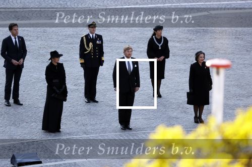 Amsterdam 4 mei 2020
Dodenherdenking op de dam zonder publiek vanwege Corona . Koning Willem Alexander Koningin Maxima Femke Halsema Gerdi Verbeet en Mark Rutte zijn aanwezig . Er ston veel politie aan de zijkanten en op de daken .
