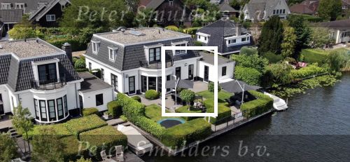 Nigtevecht, 3 Juni 2020 De villa van Edwin Smulders en Anouk Smulders gelegen aan de mooie rivier de Vecht