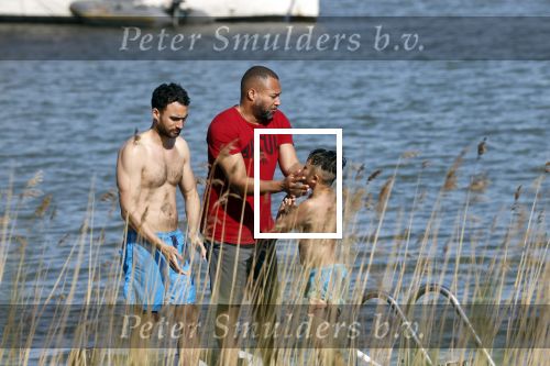 Durgerdam 9 mei 2020
Everon Jackson Hooi en Jozua Augusto zijn  weer bij elkaar. Ze gingen zwemmen met 2 neefjes.