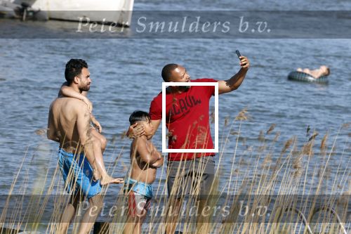Durgerdam 9 mei 2020
Everon Jackson Hooi en Jozua Augusto zijn  weer bij elkaar. Ze gingen zwemmen met 2 neefjes.