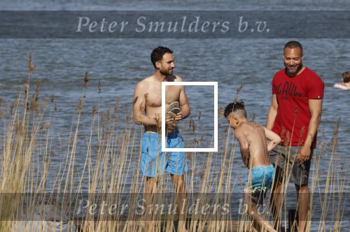 Durgerdam 9 mei 2020
Everon Jackson Hooi en Jozua Augusto zijn  weer bij elkaar. Ze gingen zwemmen met 2 neefjes.