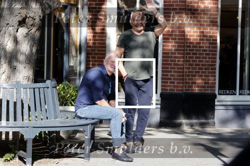 Amsterdam 19 mei 2020
Evert Santegoeds met partner Robert Halewijn op de cornelis schuytstraat
