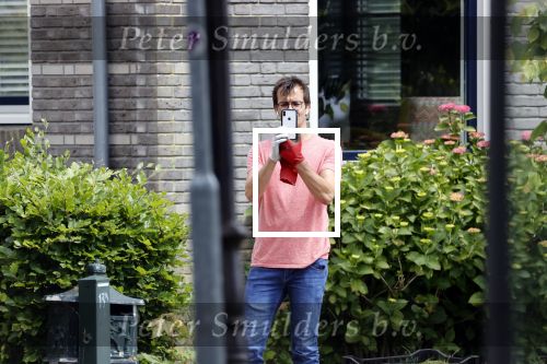 Amsterdam / Holyslott 6 juni 2020
Robert Oeij en Femke Halsema verhuizen hun spullen van de burgemeesterswoning naar hun huis in Holysloot. Buurman Femke Halsema