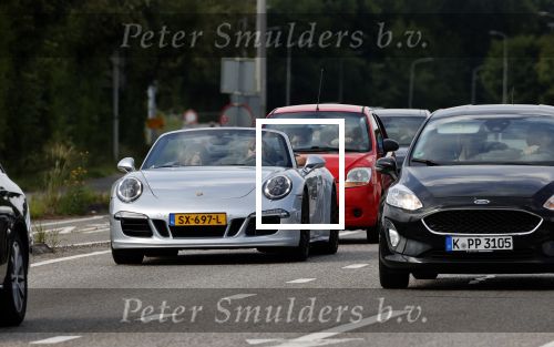 Noordwijk / Wassenaar 12 juni 2020
Frank Dane met zijn vriendin in porsche 911 cabrio.