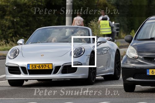 Noordwijk / Wassenaar 12 juni 2020
Frank Dane met zijn vriendin in porsche 911 cabrio.