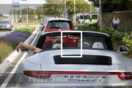 Noordwijk / Wassenaar 12 juni 2020
Frank Dane met zijn vriendin in porsche 911 cabrio.