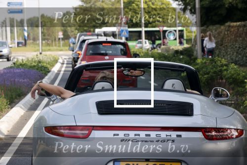 Noordwijk / Wassenaar 12 juni 2020
Frank Dane met zijn vriendin in porsche 911 cabrio.