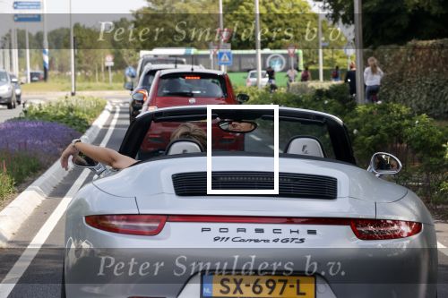 Noordwijk / Wassenaar 12 juni 2020
Frank Dane met zijn vriendin in porsche 911 cabrio.
