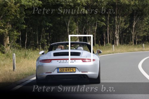 Noordwijk / Wassenaar 12 juni 2020
Frank Dane met zijn vriendin in porsche 911 cabrio.