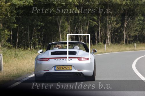 Noordwijk / Wassenaar 12 juni 2020
Frank Dane met zijn vriendin in porsche 911 cabrio.