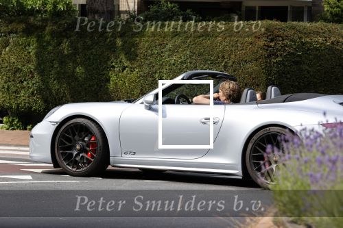 Noordwijk / Wassenaar 12 juni 2020
Frank Dane met zijn vriendin in porsche 911 cabrio.