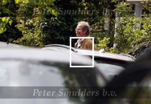 Amstelveen 3 mei 2020
Oud rechter ( van oa Volkert v d Graaf) Frans Bauduin gaat met zijn vrouw wandelen .