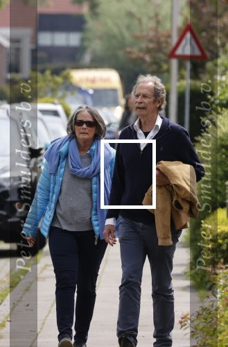 Amstelveen 3 mei 2020
Oud rechter ( van oa Volkert v d Graaf) Frans Bauduin gaat met zijn vrouw wandelen .