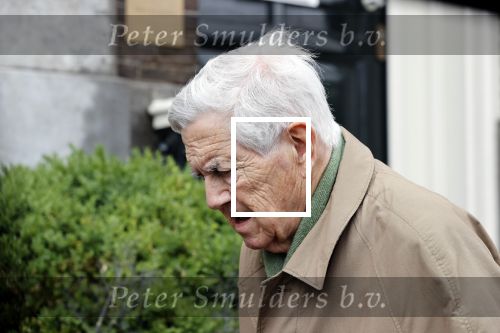 Amsterdam 5 juni 2020
Frits Bolkestein loopt naar zijn huis aan de Amstel