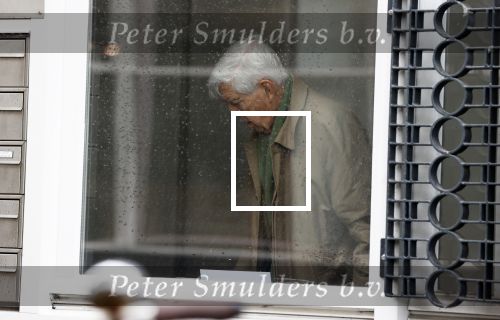 Amsterdam 5 juni 2020
Frits Bolkestein loopt naar zijn huis aan de Amstel