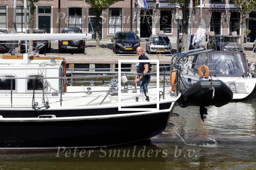 Harlingen 28 mei 2020
Frits Wester en een vriend (Jaap) varen de haven van Harlingen uit met de zeilboot van Frits