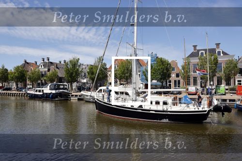 Harlingen 28 mei 2020
Frits Wester en een vriend (Jaap) varen de haven van Harlingen uit met de zeilboot van Frits