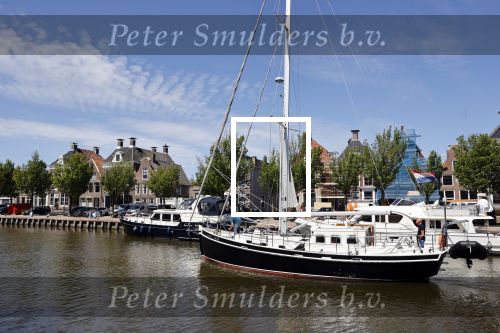 Harlingen 28 mei 2020
Frits Wester en een vriend (Jaap) varen de haven van Harlingen uit met de zeilboot van Frits