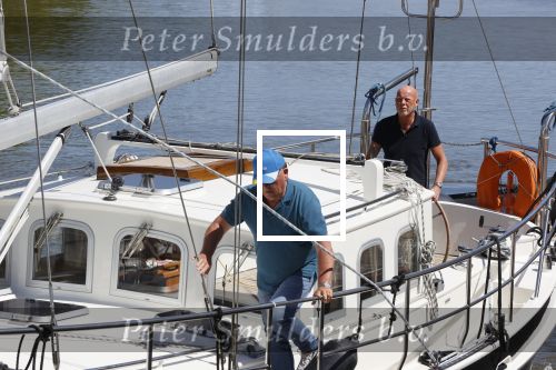 Harlingen 28 mei 2020
Frits Wester en een vriend (Jaap) varen de haven van Harlingen uit met de zeilboot van Frits