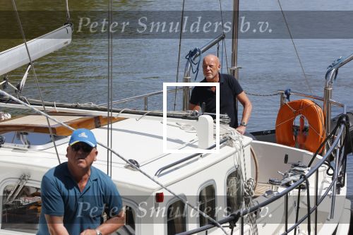 Harlingen 28 mei 2020
Frits Wester en een vriend (Jaap) varen de haven van Harlingen uit met de zeilboot van Frits