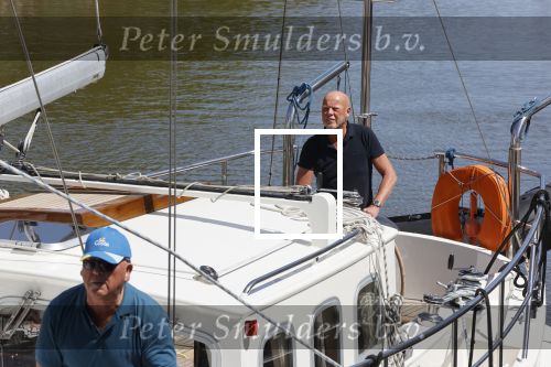Harlingen 28 mei 2020
Frits Wester en een vriend (Jaap) varen de haven van Harlingen uit met de zeilboot van Frits